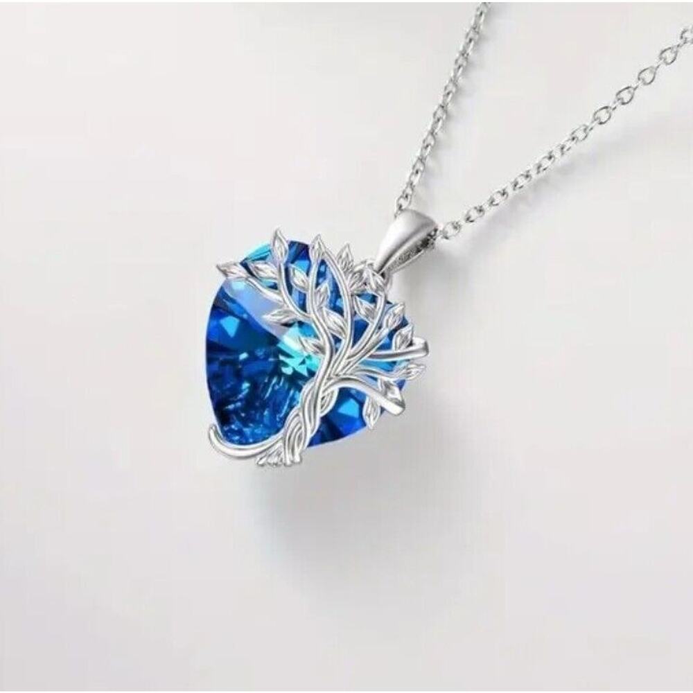 Exquisite Tree Of Life Pendant Necklace Decorative Accessories Gift